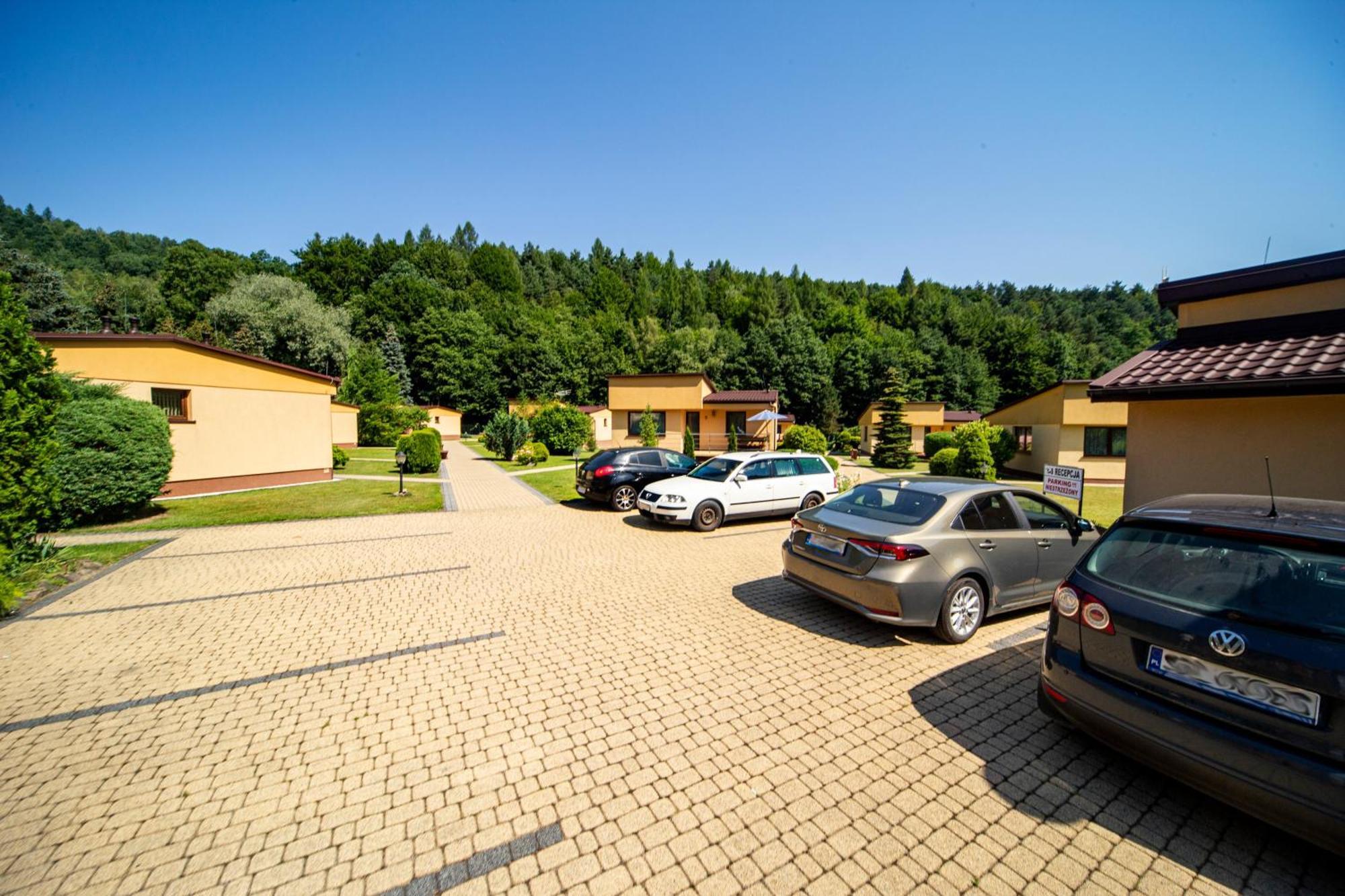 Ponikiew Resort Wadowice Exterior photo